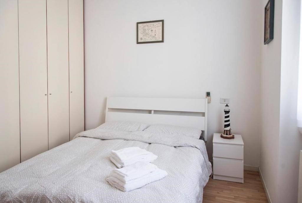 Joivy Classic Flat Near Basilica Di Sant'Ambrogio Apartment Milan Exterior photo